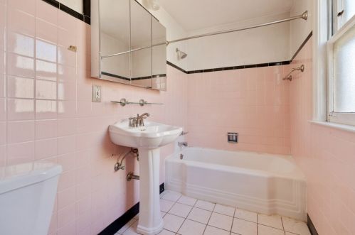 9210 Justine St, Chicago IL 60620-5037 exterior