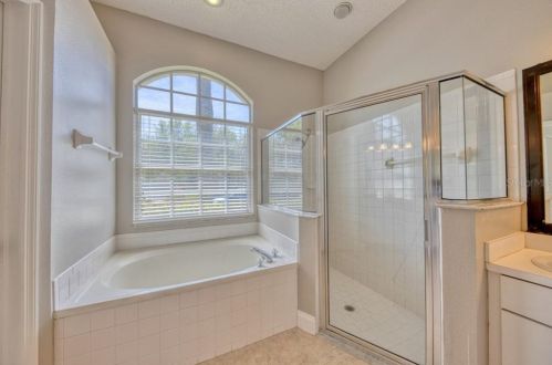 10041 Oasis Palm Dr, Tampa FL 33615-2779 exterior