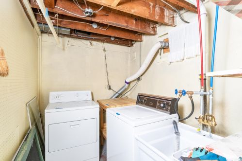 4815 Oneida St, Duluth MN 55804-1639 exterior