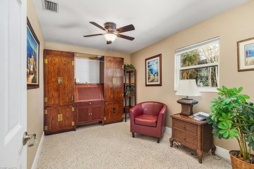 794 107 Ave, Naples FL 34108-1857 exterior