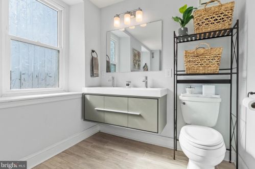 137 Gay St, Philadelphia PA 19127-1308 exterior