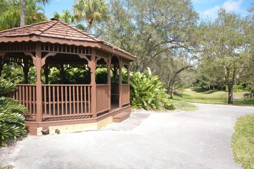 7548 Estrella Cir, Boca Raton FL  33433-1629 exterior