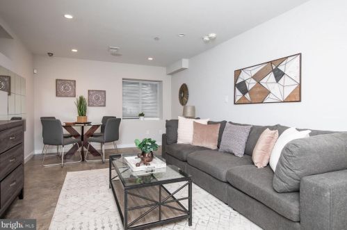 833 Bainbridge St, Philadelphia PA  19147-2009 exterior