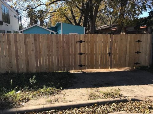 2620 4th St, Austin TX 78702-4722 exterior