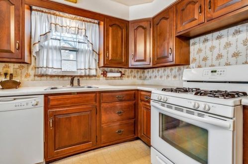 817 Rockwood Ave, Pittsburgh PA 15234-1304 exterior