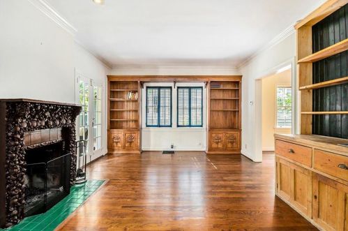 2378 Glenwood Dr, Atlanta GA  30305-4339 exterior