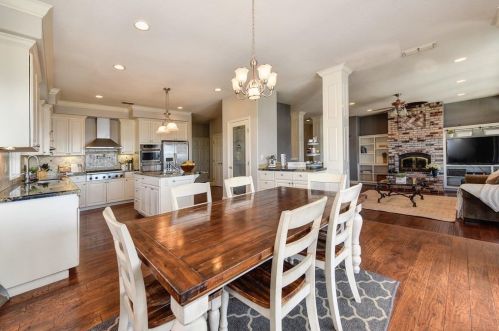 3390 Beatty Dr, Folsom CA 95762-7000 exterior