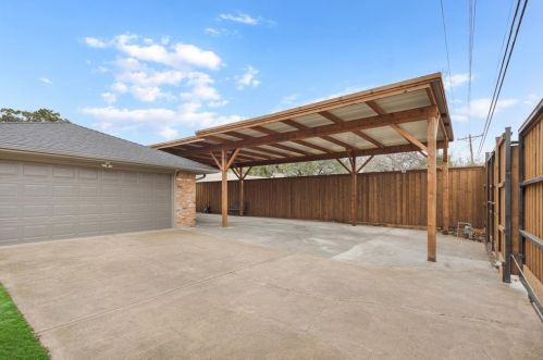 3225 Chapel Downs Dr, Dallas TX 75229-5834 exterior