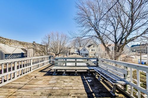 3823 Ravenswood Ave, Chicago IL 60660-2320 exterior