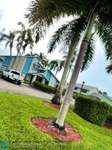 9175 20th St, Boca Raton FL  33428-7609 exterior