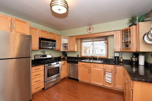 2827 87 St, Milwaukee WI 53222-4730 exterior