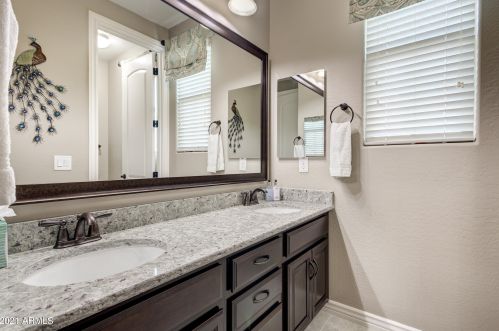 6151 Fresno St, Chandler AZ 85249-5589 exterior