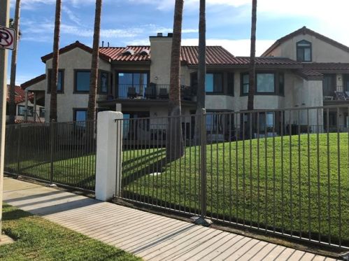 4760 San Sebastian Dr, Oxnard CA 93035-3640 exterior