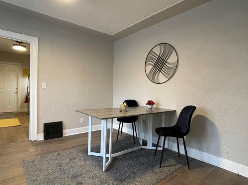 860 Mangin Ave, Meskegon MI  49442-5117 exterior