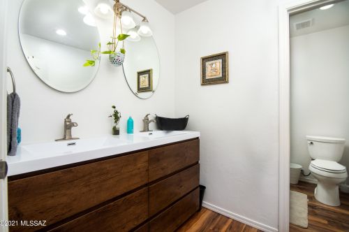 2201 Los Altos Ave, Tucson AZ  85705-5727 exterior