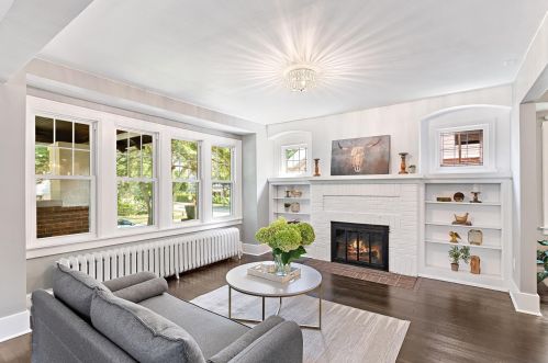 4305 Farwell Ave, Milwaukee WI  53211-1758 exterior