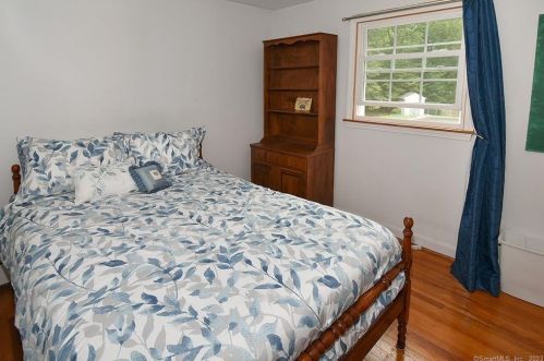 41 Marjorie Ln, Vernon CT 06066-4007 exterior