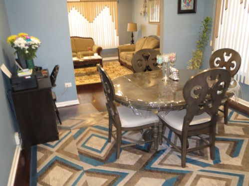 2032 10 Ave, Broadview IL 60153-1924 exterior