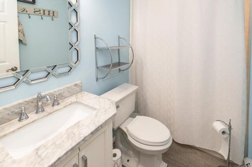 506 Vassar Rd, Poughkeepsie NY 12603-5733 exterior