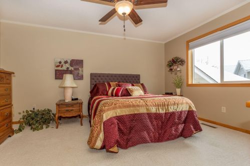 251 Lawrence Ct, Sartell MN 56377-2072 exterior