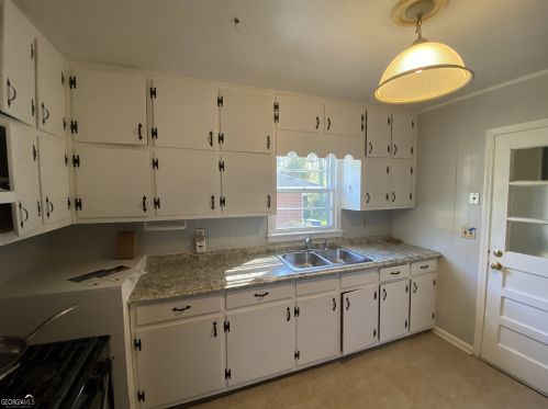 2517 Baxter Rd, Atlanta GA 30315-7202 exterior