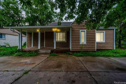 2163 Virginia Dr, Troy, MI 48083-2544