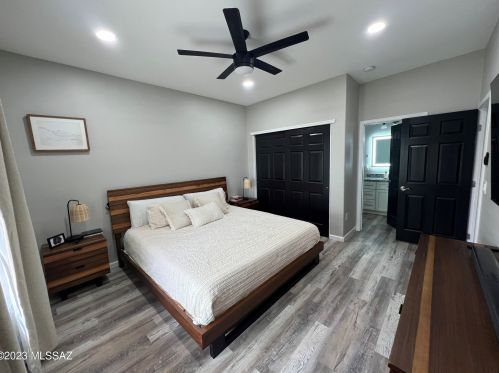 226 King Rd, Tucson AZ 85705-3217 exterior