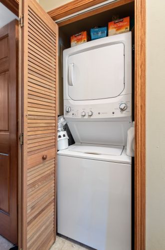 1822 Chase Ave, Chicago IL  60626-2369 exterior