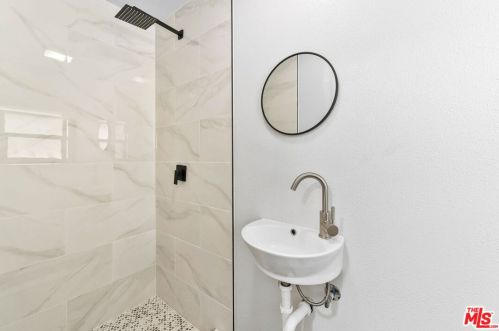 1837 Las Lanas Ln, Fullerton CA  92833-1814 exterior