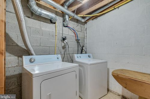 522 Carpenter St, Philadelphia PA 19147-4033 exterior