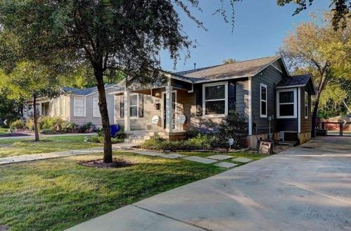 1908 39th St, Austin TX  78731-6017 exterior