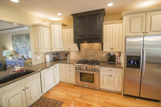 1117 Canterbury Dr, Columbia MO  65203-5217 exterior