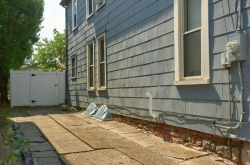 620 11th Ave, New Brighton, PA 15066-1531