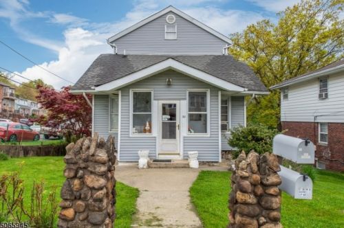 22 John Ryle Ave, Paterson, NJ 07508-1606