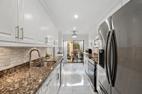 7979 Eastlake Dr, Boca Raton FL 33433-2114 exterior