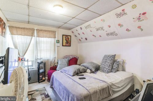 210 York St, Pottstown PA 19464-5252 exterior