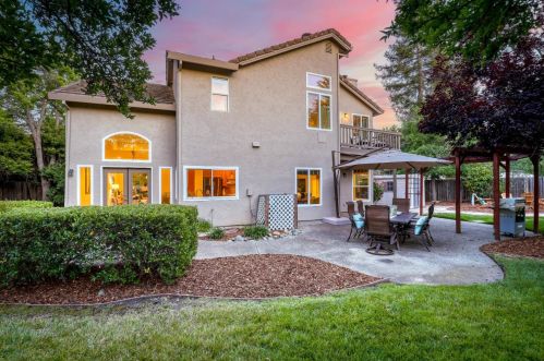 127 Conductor Way, Folsom CA 95630-8022 exterior