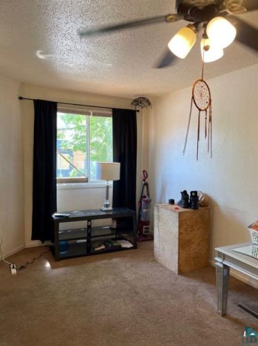 831 5 St, Duluth MN 55806-2330 exterior