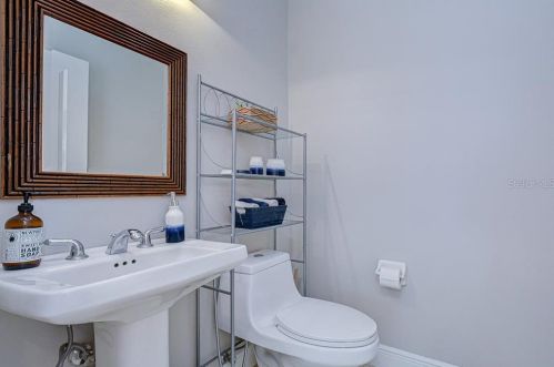 4962 Anniston Cir, Tampa FL 33647-2310 exterior