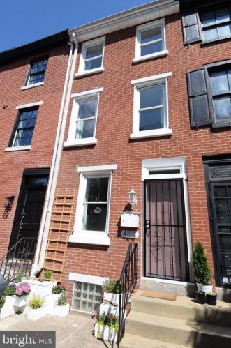 403 17 St, Philadelphia PA 19130-0041 exterior