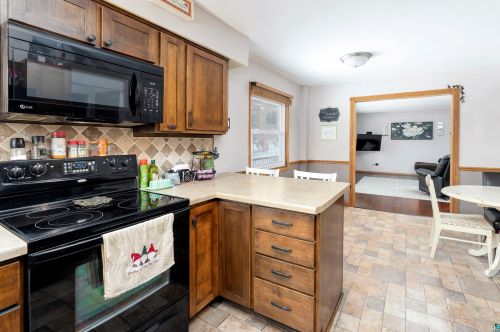 214 Morgan St, Duluth MN 55811-2014 exterior