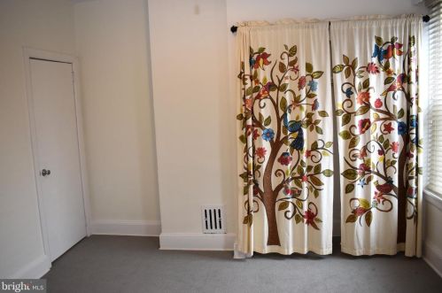 338 Jackson St, Philadelphia PA 19148-3308 exterior