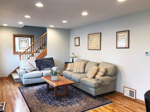 473 Howard Ave, Elmhurst, IL 60126-2022