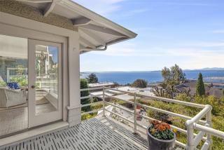 1217 8 Ave, Seattle WA  98177-4437 exterior