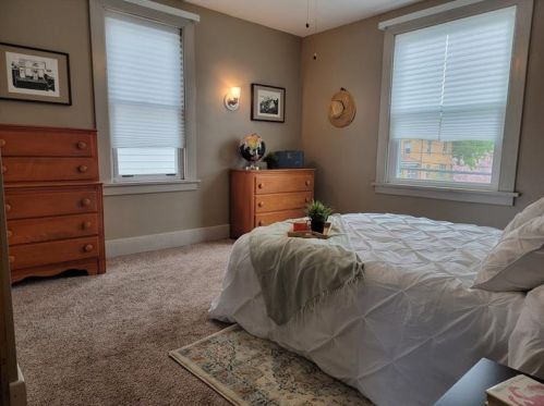 1213 4th Ave, Moon Twp PA 15108-1617 exterior