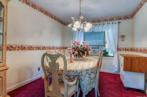 335 Lk Shr Dr, Monroe NY 10950-1814 exterior