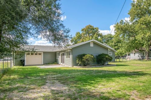 56450 Ellen Ave, Mishawaka IN 46545 exterior