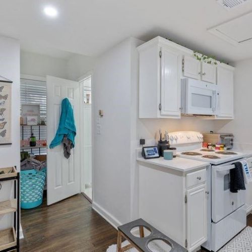 3929 Gilbert Ave, Dallas TX  75219-3805 exterior