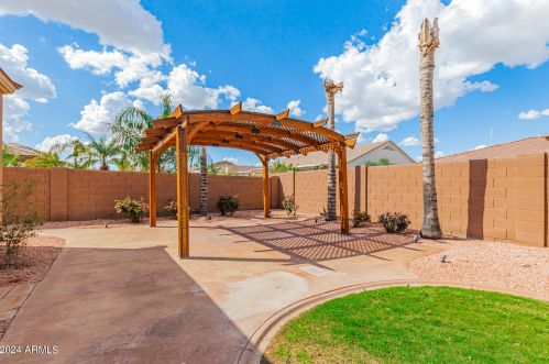 2146 Buena Vis Dr, Chandler AZ 85249-4608 exterior