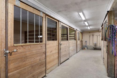 1488 Copeland Rd, Maple Plain MN 55359-9537 exterior